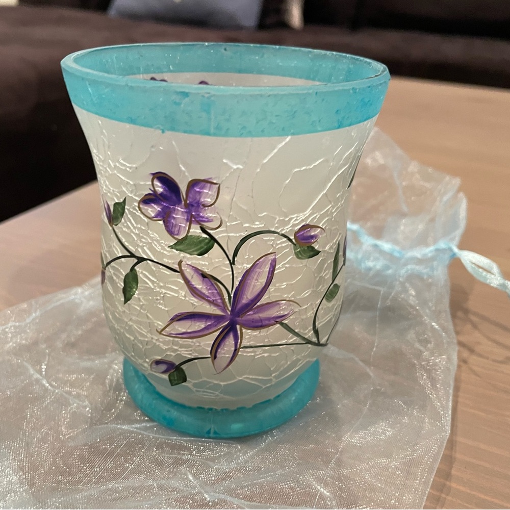 ❌SOLD❌ Purple Flower Glass Flameless Candle Holder w/ Flameless Candle